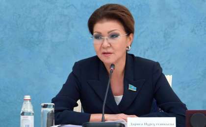 Мәжіліске үміткерлер: тізімде Назарбаева, Мамин және Байбек те бар