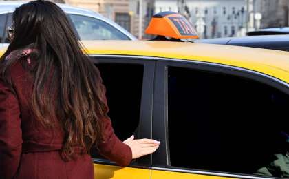 Алматыда такси жүргізушісі 17 жастағы қызды зорлады деген күдікке ілінді