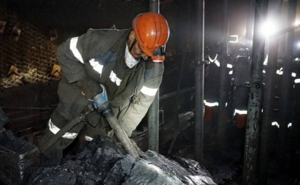 «Әділдік және өркендеу» қоры кеншілердің зейнет жасын төмендету туралы петицияға қосылды