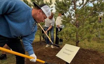 Әлемдік жұлдыз Қазақстанға келіп, жанкүйерлерімен қауышты
