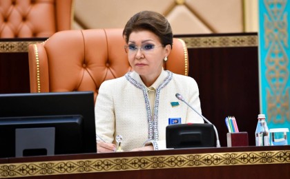 Мәжіліс Назарбаеваның өкілеттігін мерзімінен бұрын тоқтатты