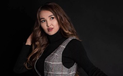 "Талай жігіт емді". Ақтаулық атышулы блогер омырауы туралы айтты (видео)