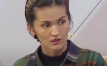 6 жылдан бері 4 баласын тастап, қашып жүрген әйел: Өзімнен 15 жас үлкен күйеуім түні бойы айуандық жасайды