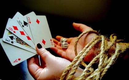 ШҚО-да мектеп бухгалтері 12 миллион мектеп қаражатын құмар ойынға салып жіберген