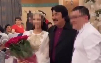 "Коронавирус, кет, кет кет": Марат Омаров Шымкетте той жасап, ұсталып қалды (видео)