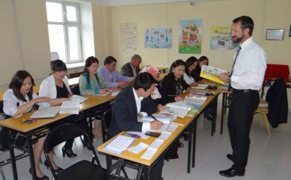 Америкалық отбасы Моңғолияда қазақ тілін үйретіп жүр