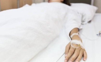 Оралда жасөспірімді өзінің құрбылары соққыға жыққан