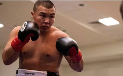 Қазақстандық Мексикадан келген боксшыны 43 секундта нокаутқа жіберді (Видео)