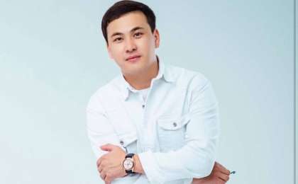 Әнші Кеңес Әлімжан шаңырақ көтерді