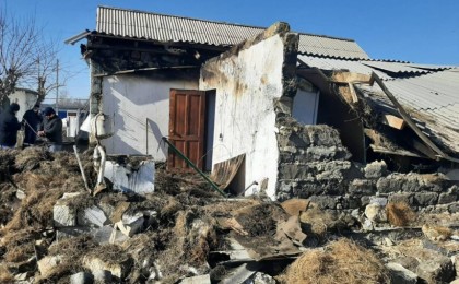 Хромтауда жарылыстан үй құлап, 7 адам ауруханаға жеткізілді