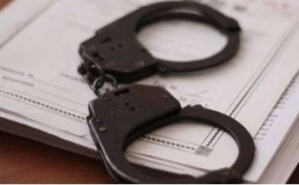 Түркістан облысында ер адам әйелін балтамен ұрып өлтіріп, артынша өзіне қол салды