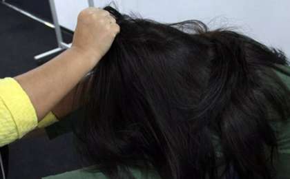 Мектепте шу шықты: директордың орынбасары жүкті мұғалімді жиналыста ұрып-соққан