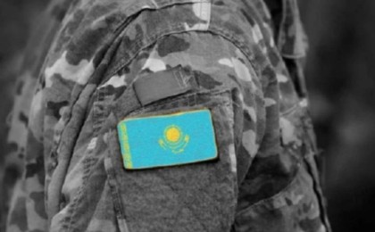 Ұлттық ұлан сарбаздары анонимді сауалнамада оларға құрты бар балық беретінін жазған