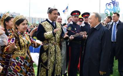 "Қазақты қорлауды тоқтатыңдар, өз жерінде өгей баланың күйін кешіп отыр": Қоғам қайраткері Асссамблеяға ескерту жасады