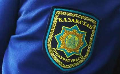 Павлодарда прокуратура қызметкері алаяқтық жасады деген күдікке ілінді