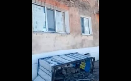 Қарағанды облысында балкон үстінде тұрған ерлі-зайыптымен бірге құлады