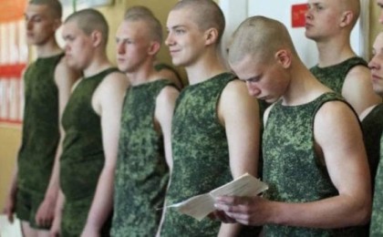 Әскерге бару үшін: 14 келіге арықтап, көру қабілетін жақсартқан жігіт жұртты сүйсіндірді
