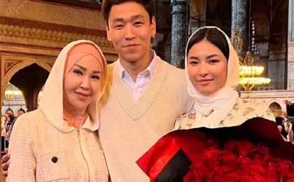 Жас "келінді тәрбиелеу керек" дегенге келіспеймін - Айнұр Тұрсынбаева