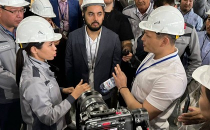 Қоғамға қазақстандықтар жұмыс істейтін зауыттардың бар екенін жеткізу маңызды - депутат