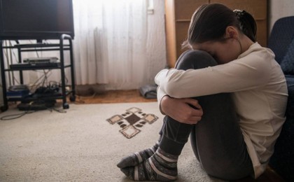 "Айтпағаны — анасына сенбегені. Енді тұрмысқа шығуға қорқады": Психолог Шымкентте туған әкесінен туған қыз туралы