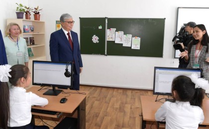 Тоқаев ата-аналарды карантиндегі оқуға қатысты түсіністік танытуға шақырды