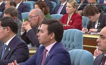 Депутат бір палаталы Парламентке қатысты референдум қашан өтуі мүмкін екенін айтты