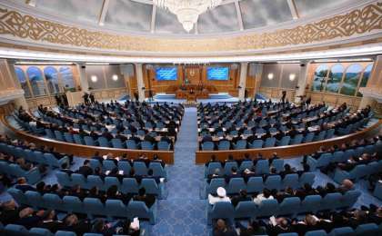 “Қош бол, Сенат!” Президент бір палаталы Парламент құруды ұсынды
