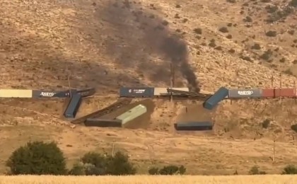 Түркістанда рельстен шығып кеткен сегіз вагон өртке оранды