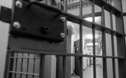 "Денесіндегі оқ алынбаған". Журналист изоляторда жатқан шымкенттік азамат туралы