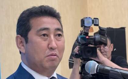 «Ало, рұқсат па»: министр Сапаров жөнсіз сөзі үшін тілшілерден сын естіді