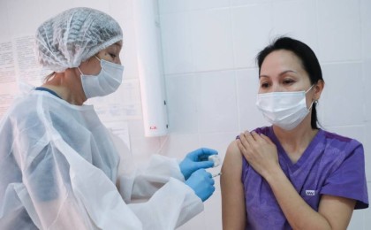 Жаппай вакцинациялау тоқтатылады: Алматыда екпе салуға қатысты өзгеріс енгізілді