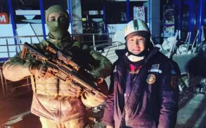 Түркияға көмекке барған қазақстандық құтқарушы қирандыдан бір қорап алтын мен гауһар тауып алған