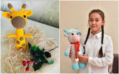 Үлгі алуға лайық! Ақтөбеде оқушы қыз қуыршақ тоқып, ай сайын 100 мың тауып жүр