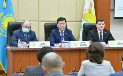 Қошановтың слесарьдан спикерге дейінгі мансап жолы