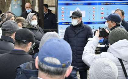 Мұрат Әйтенов орталықта орналасқан шағын аудан тұрғындарымен кездесті