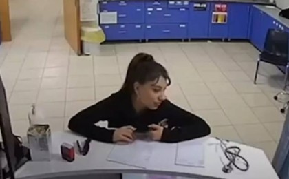 "Қашып кетсем, өмір бойы арым мазалаушы еді": Жер сілкінгенде науқас сәбилерді құтқарған медбике сұхбат берді