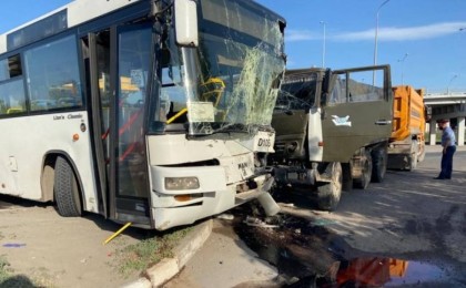 Нұр-Сұлтанда жол апаты болды - 13 адам ауруханаға жеткізілді