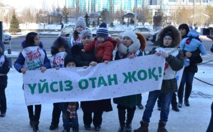 Көп балалы аналар наразылығы қайта басталды: Күрестің нәтижесі бола ма?