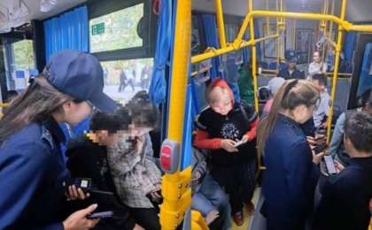 Атырауда автобус жүргізушісі 10 жастағы баланы қағып өлтірді 