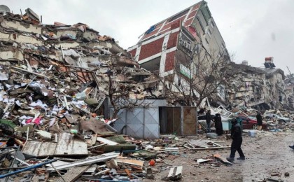 Түркияда ғимараттардағы құрылыс ақаулары үшін 8 адам қамауға алынды