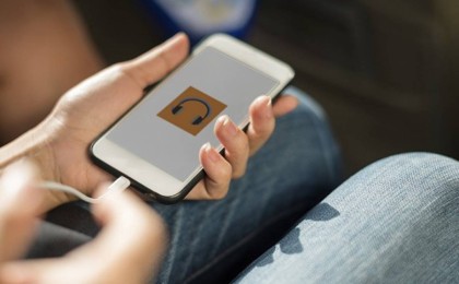 Америкалық отбасы асырап алған қыз Қазақстандағы ата-анасын іздеп жатыр – видео