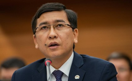 Асхат Аймағамбетов университетте оқытушы болмақ