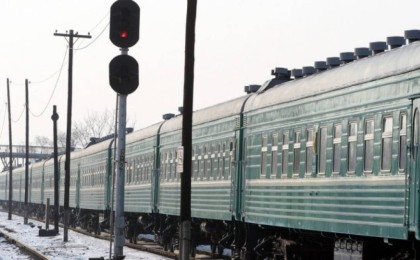 «Сен ұл тумадың»: Әйел 3 қызымен пойыз астына түсті