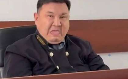 Шымкентте судья журналистке тілін шығарып, ерсі қылық танытқан