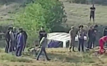 Теміртауда жолашылары бар автобус құзға құлап кетті - Қазақстан жаңалықтары