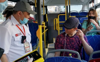 Алматы әкімі бетперде тағуға қатысты пікір білдірді