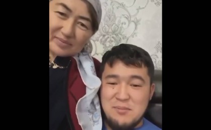 Енесін еме жаздаған күйеу бала елдің сынына қалды (видео)