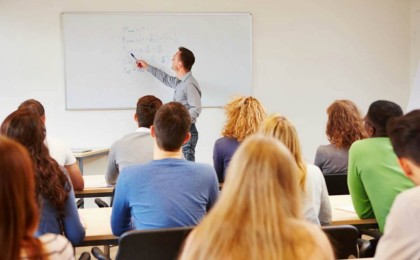 ЖОО оқытушыларының жалақысы мен докторанттардың шәкірақысын көтеру керек - Тоқаев - Қазақстан жаңалықтары