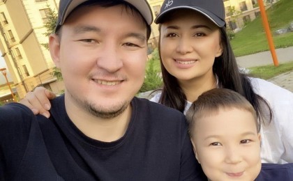 Садуақасова күйеуіне: «Ұлым екеуміз всегда қасыңдамыз»