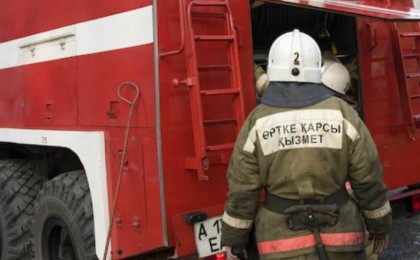 Алматыда қонақ үй өртеніп жатыр